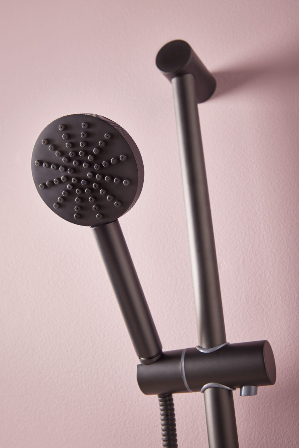 Exposed Riser Rail Matte Black