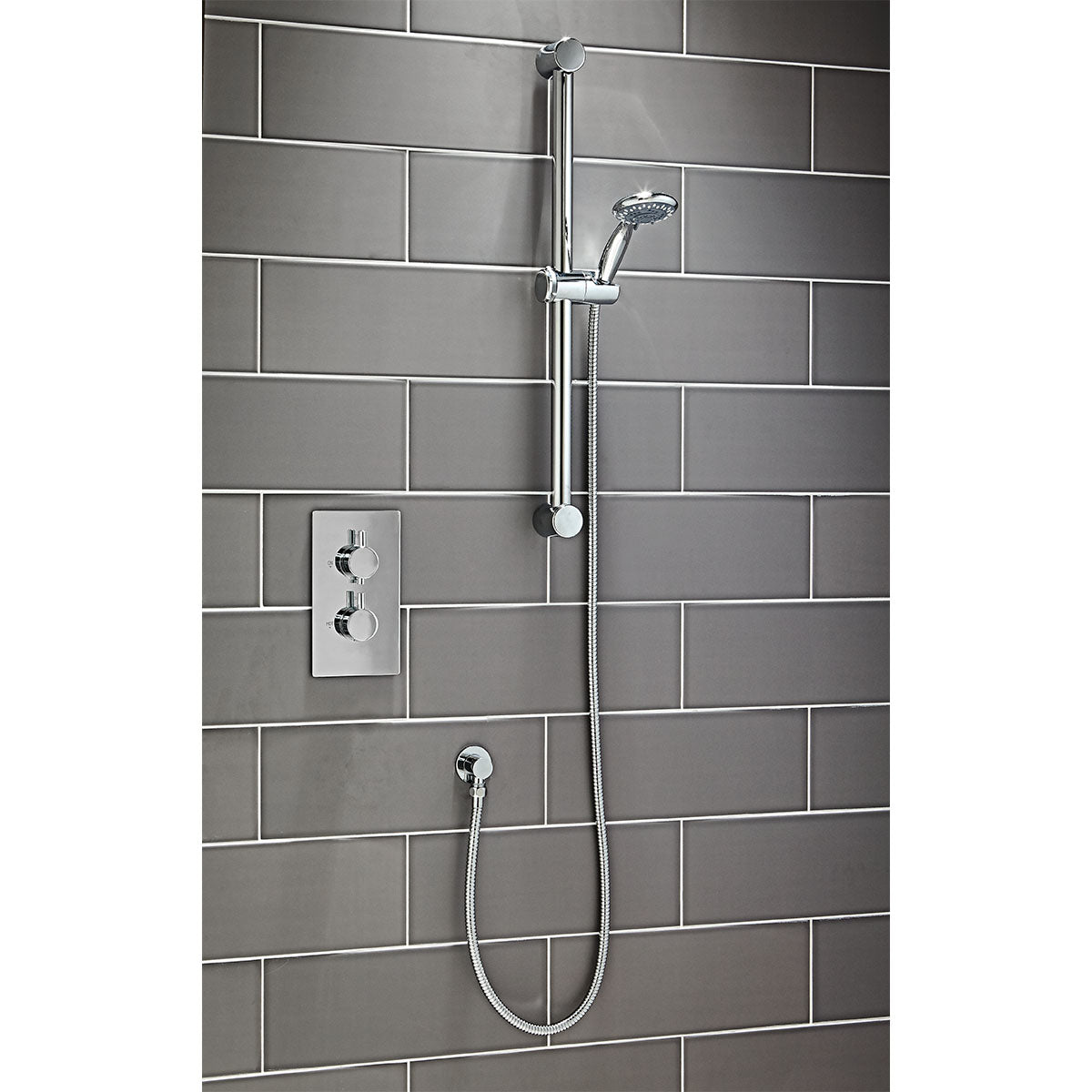 Twin Round Handle, 2 Outlet Concealed Valve with Diverter