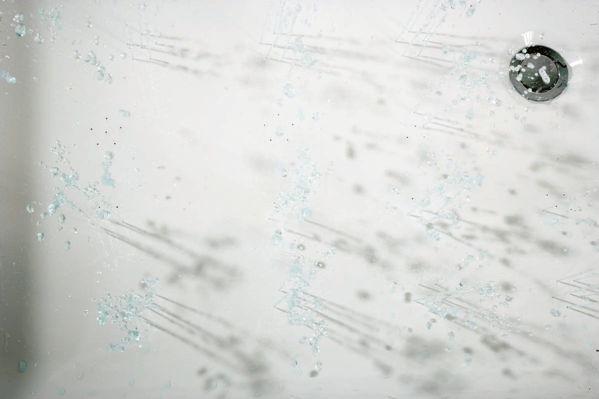 Simply Air Compact Super-Strong Acrylic Bath Left Hand 1700x700mm