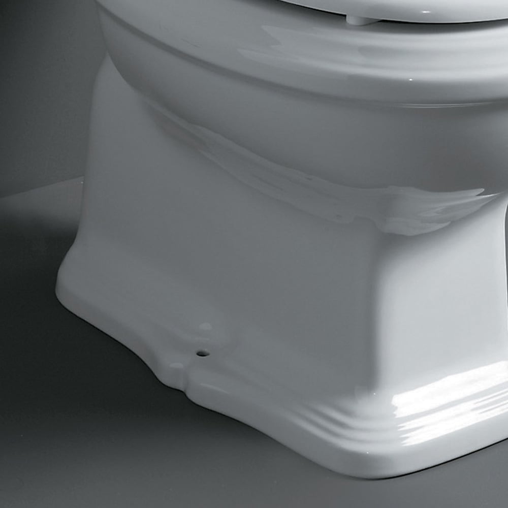 Alaric Traditional Close Coupled Toilet