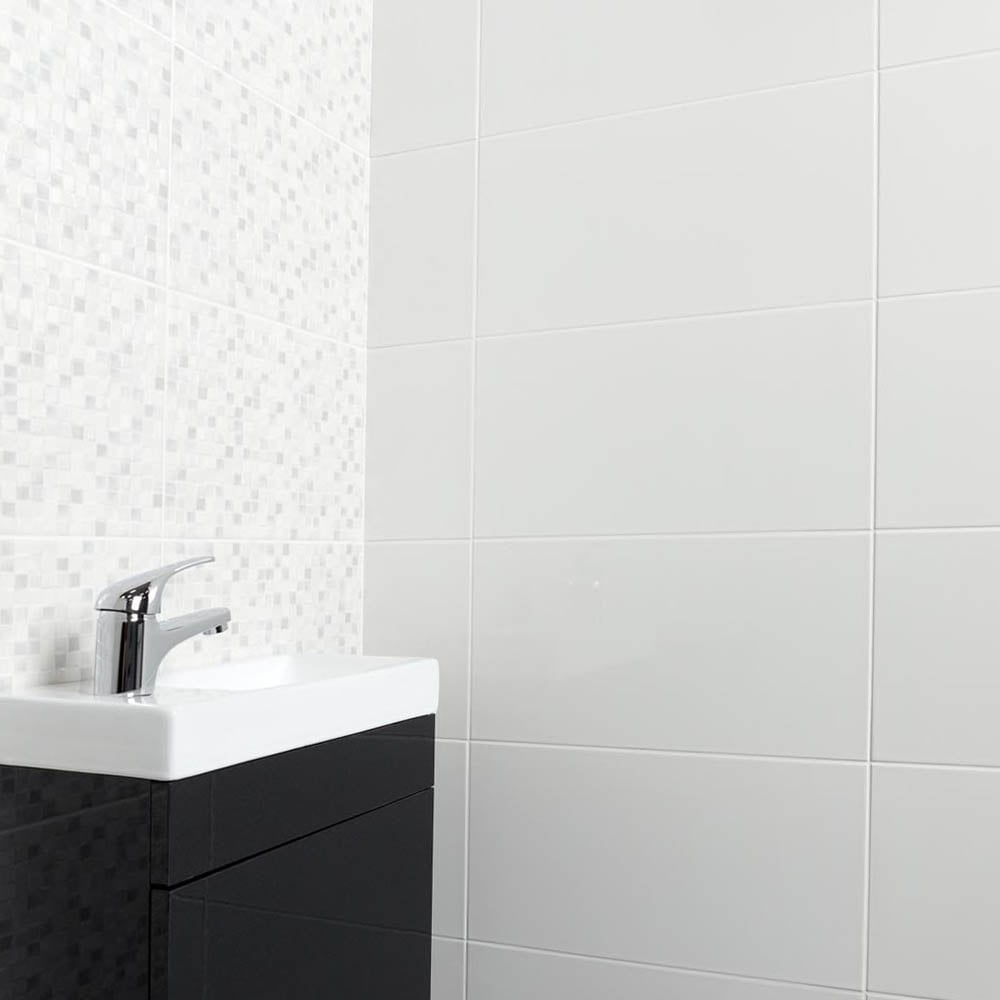 Blanco White Gloss Ceramic Wall Tile 250x500mm