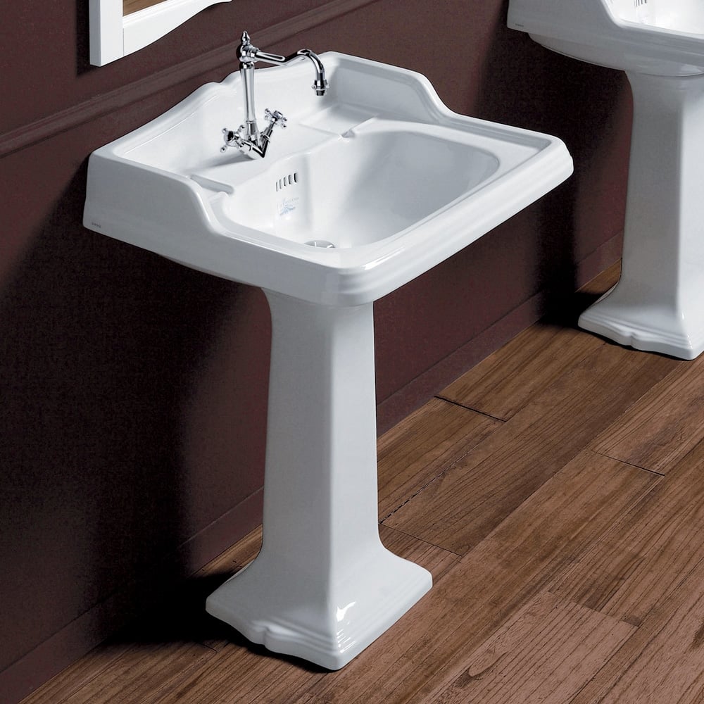 Alaric Traditional Full Pedestal Basin