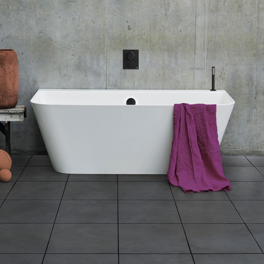 ARTIST Back to Wall Bath