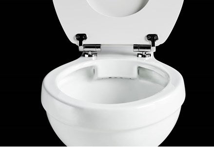 Rimless Close Coupled WC with 520 Lever Cistern