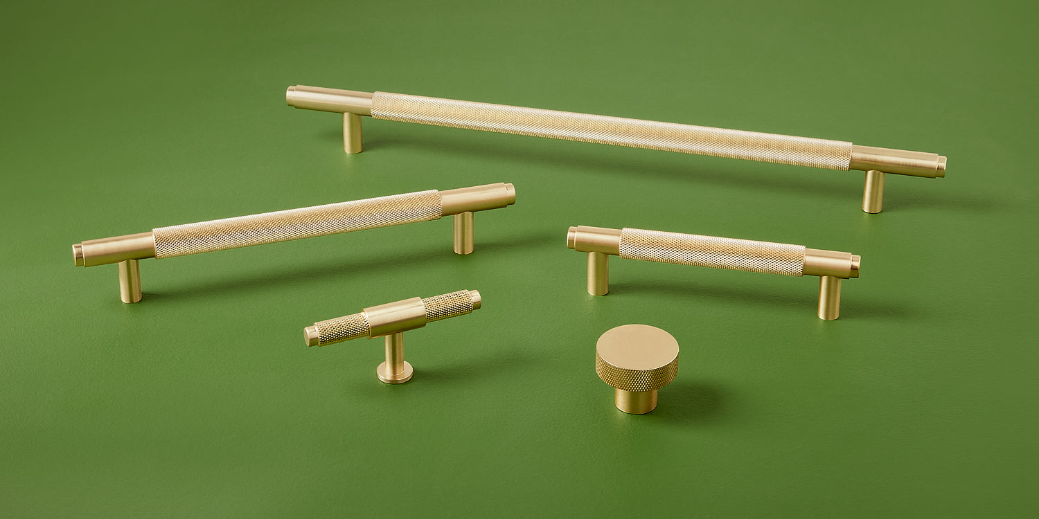 Knurled 400mm Handle Brushed Brass