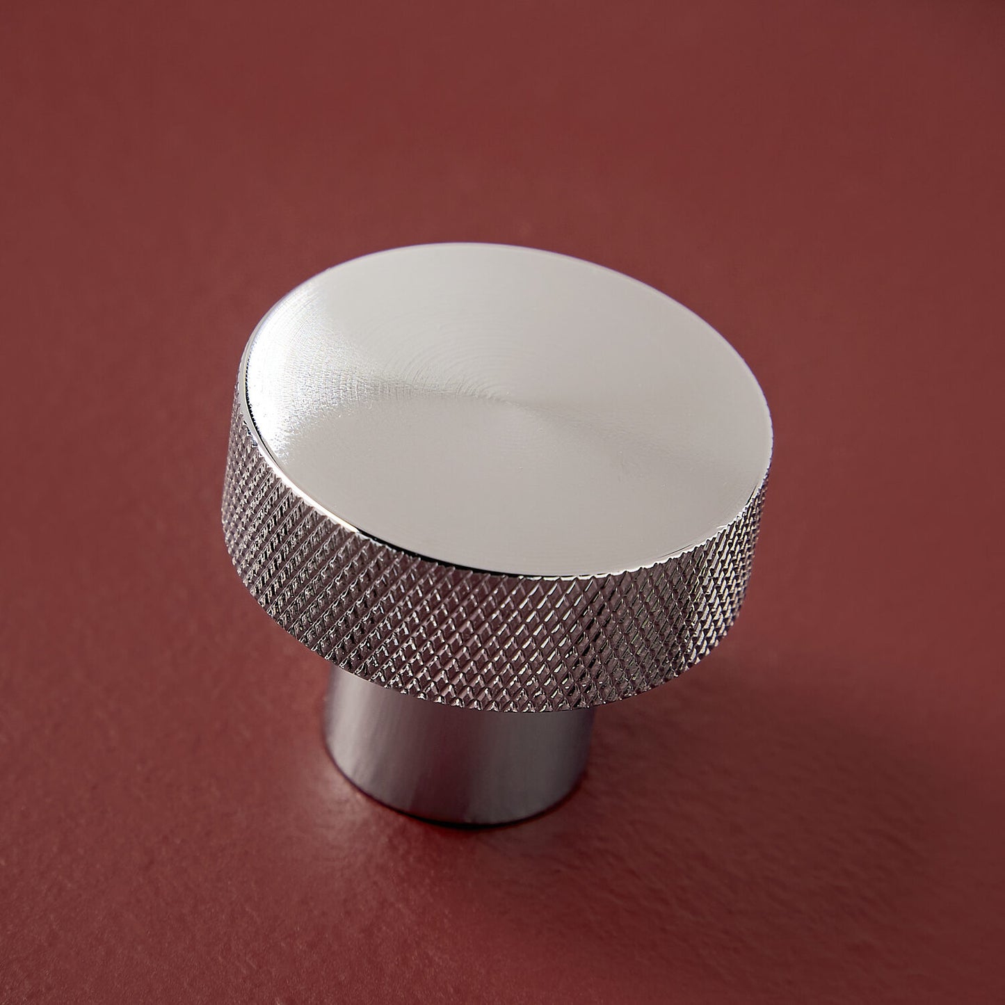 Knurled Round 42.5mm Chrome