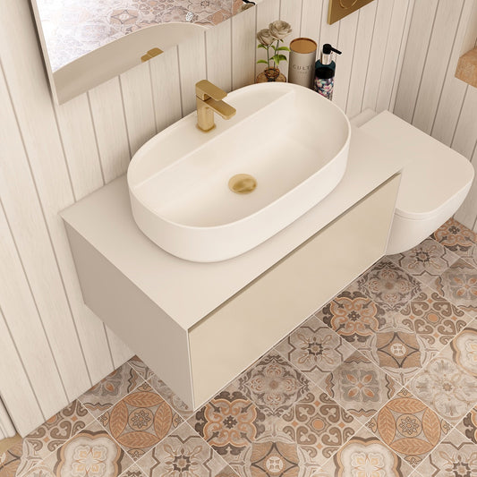 Essence Quartz Solid White 800 worktop