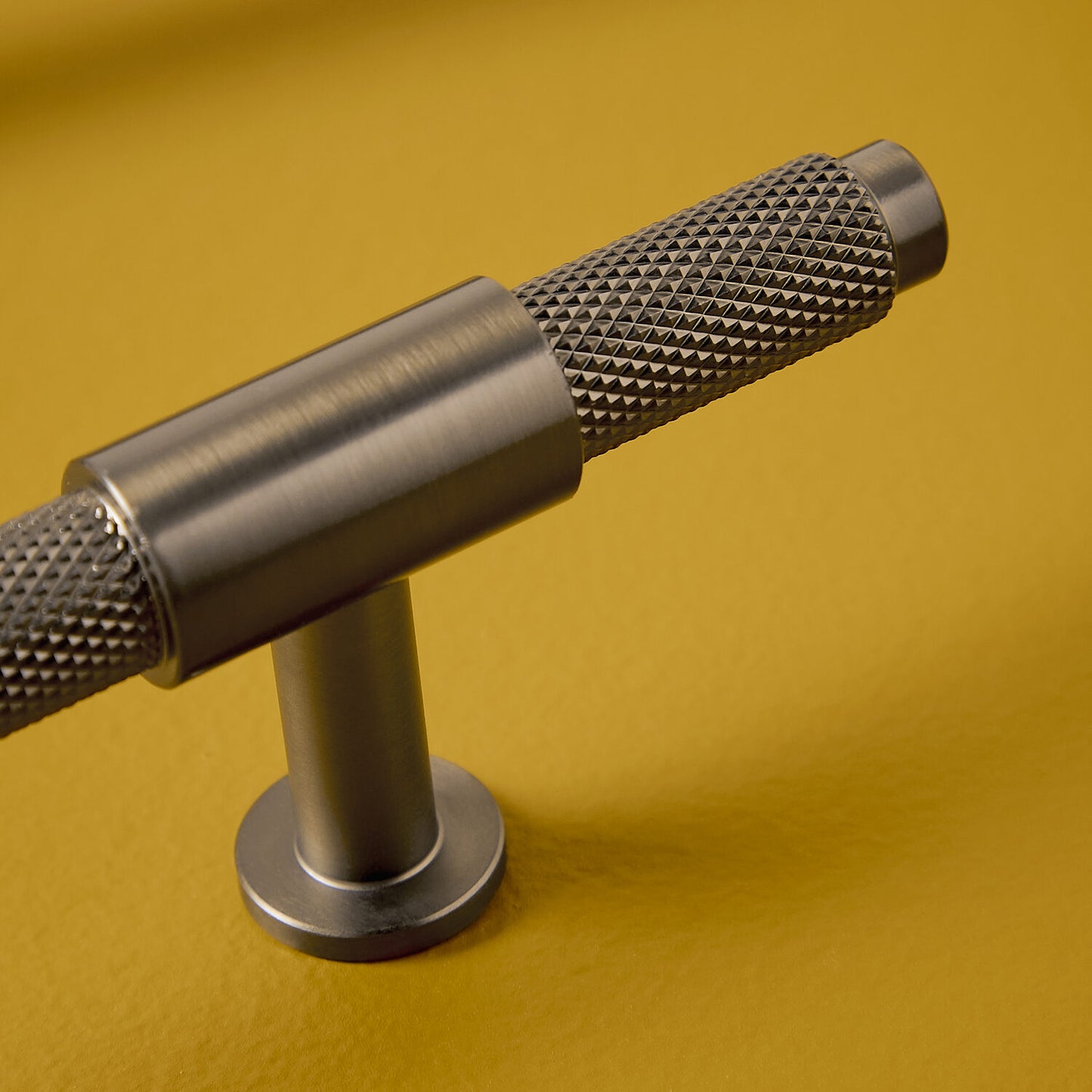 Knurled T Bar 95mm Handle Gunmetal