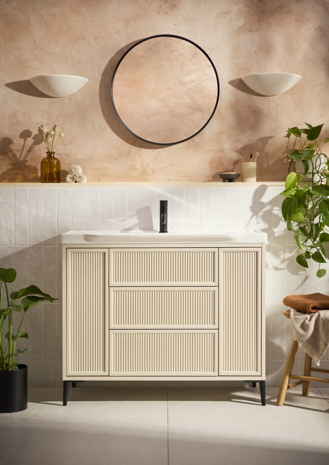 Bota 1000 Fluted Cabinet