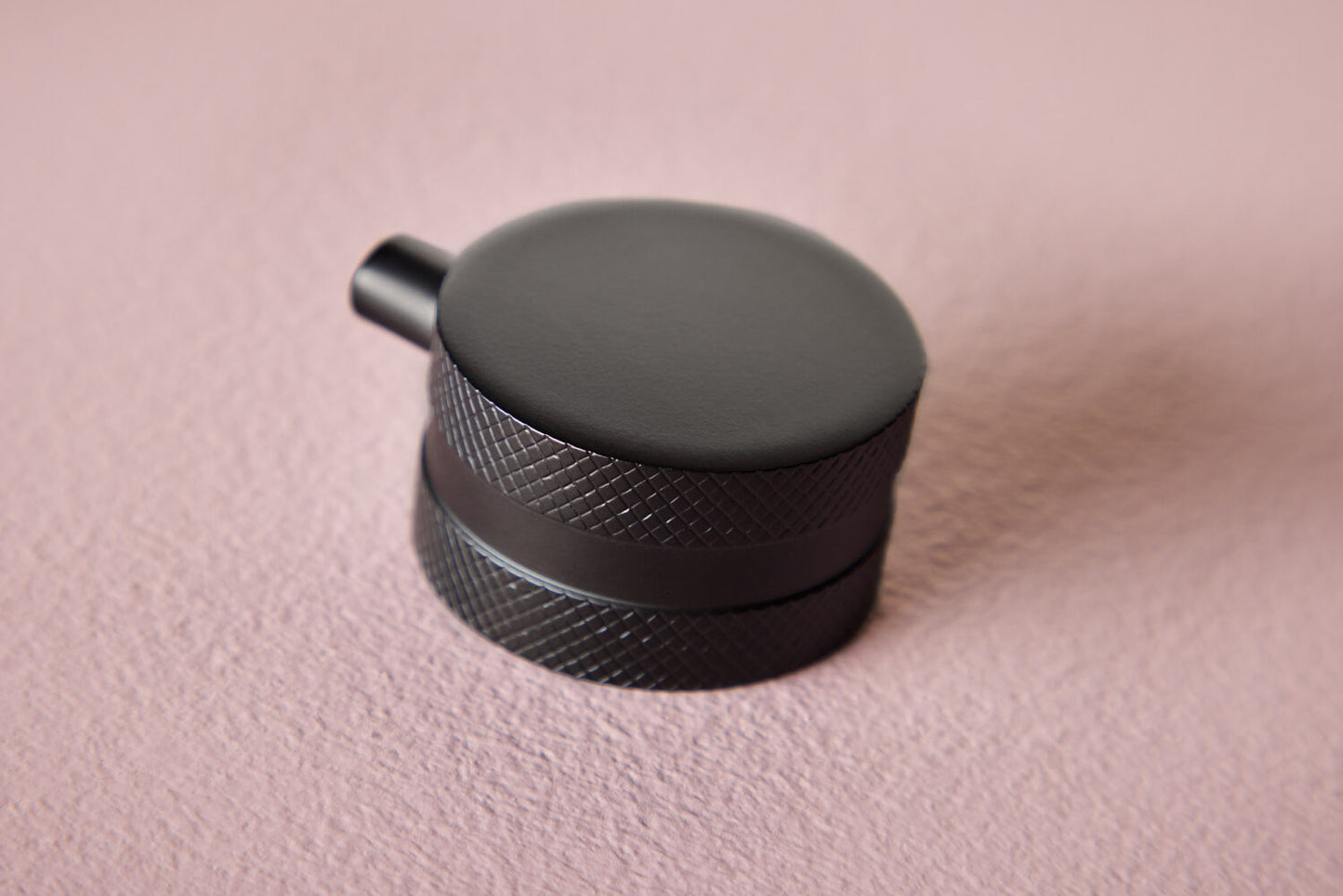 Concealed Knurled Handle 3 Pack (1 Thermo 2 Flow) Matte Black