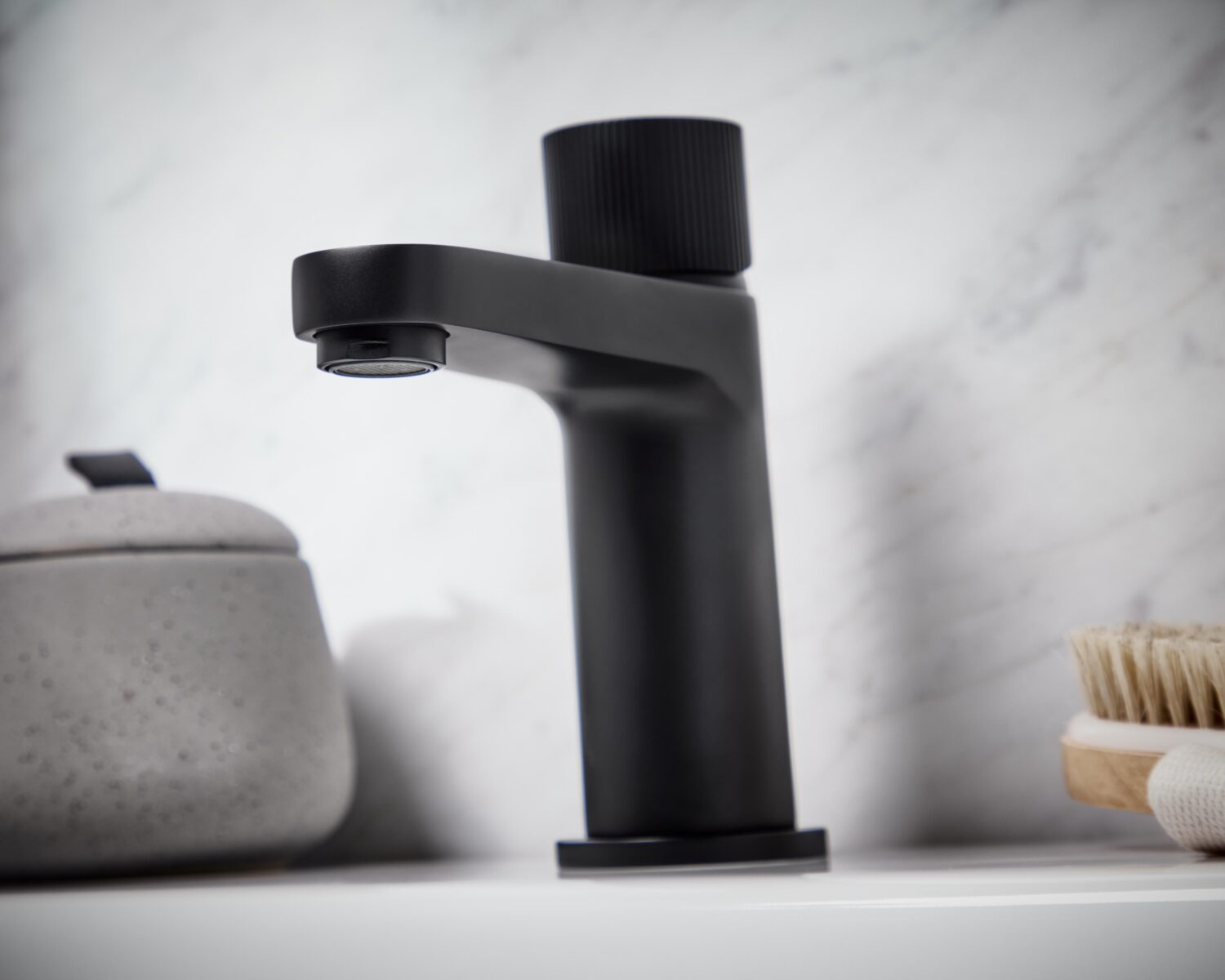 KOKO Mono Basin Mixer Black