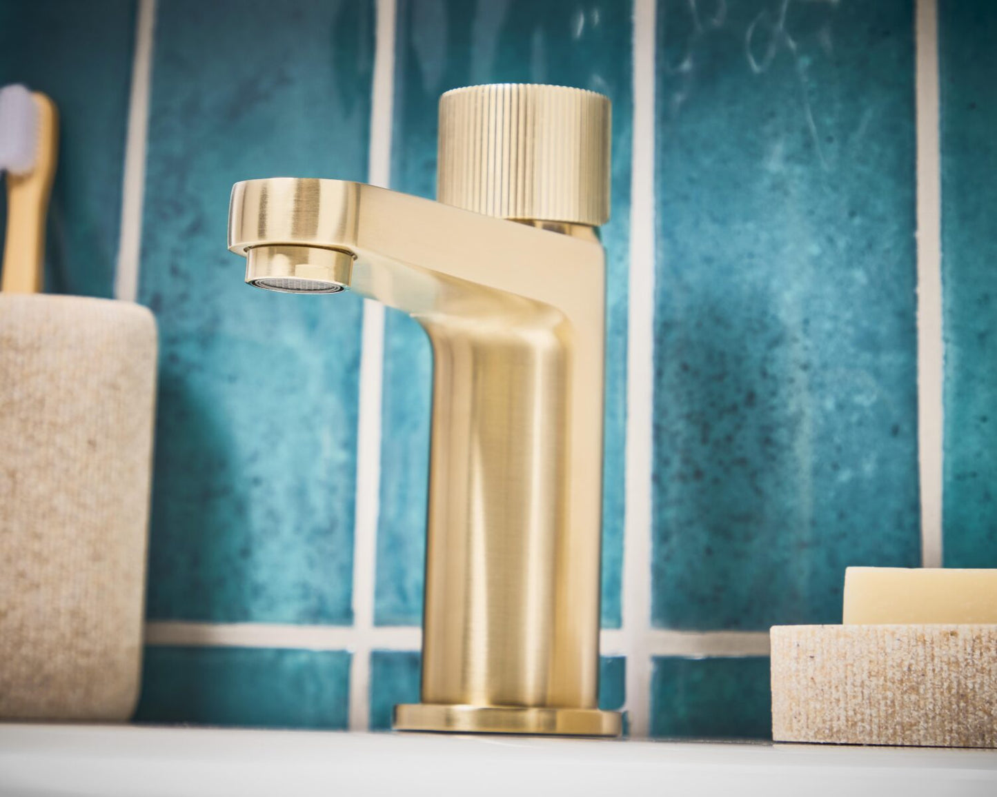 KOKO Mono Basin Mixer Brushed Brass