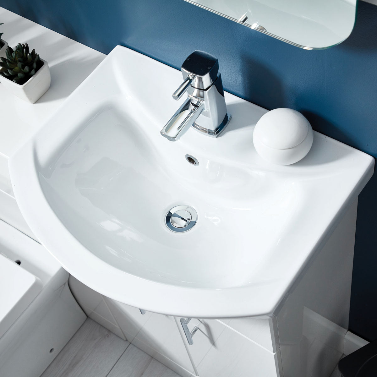 Lanza 650 Basin