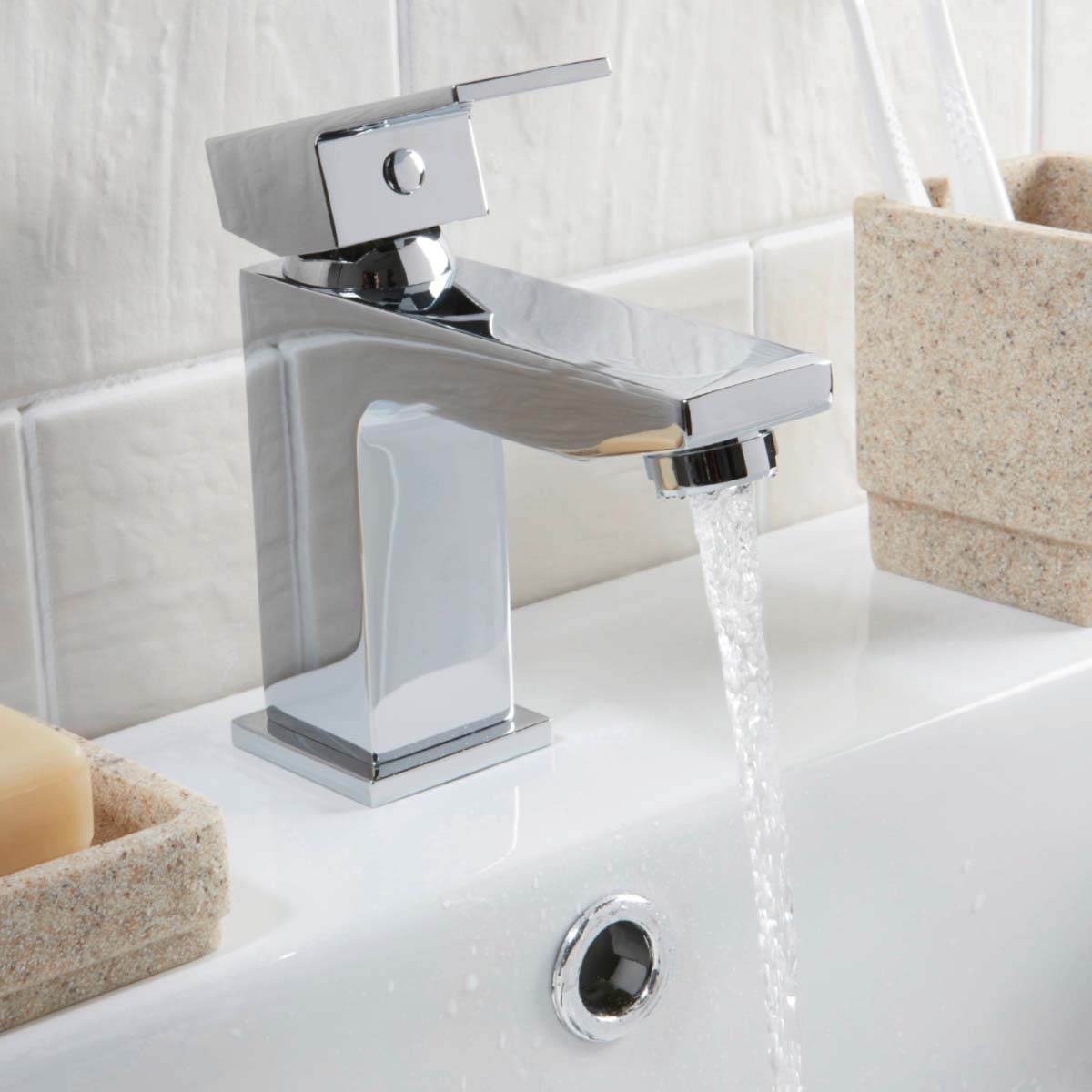 Lanza Mono Basin Mixer with Push Waste